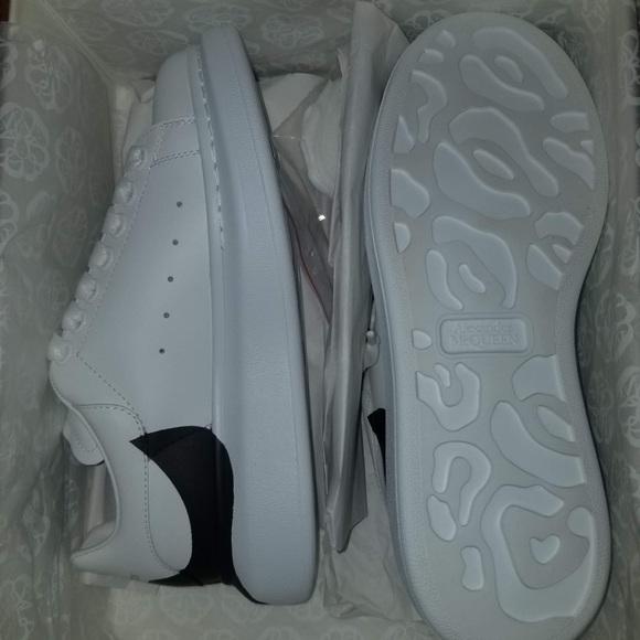 Alexander McQueen Sneakers - Picture 1 of 5